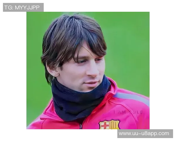 亚马尔社交媒体未关注梅西引发球迷对两人关系的热议与猜测